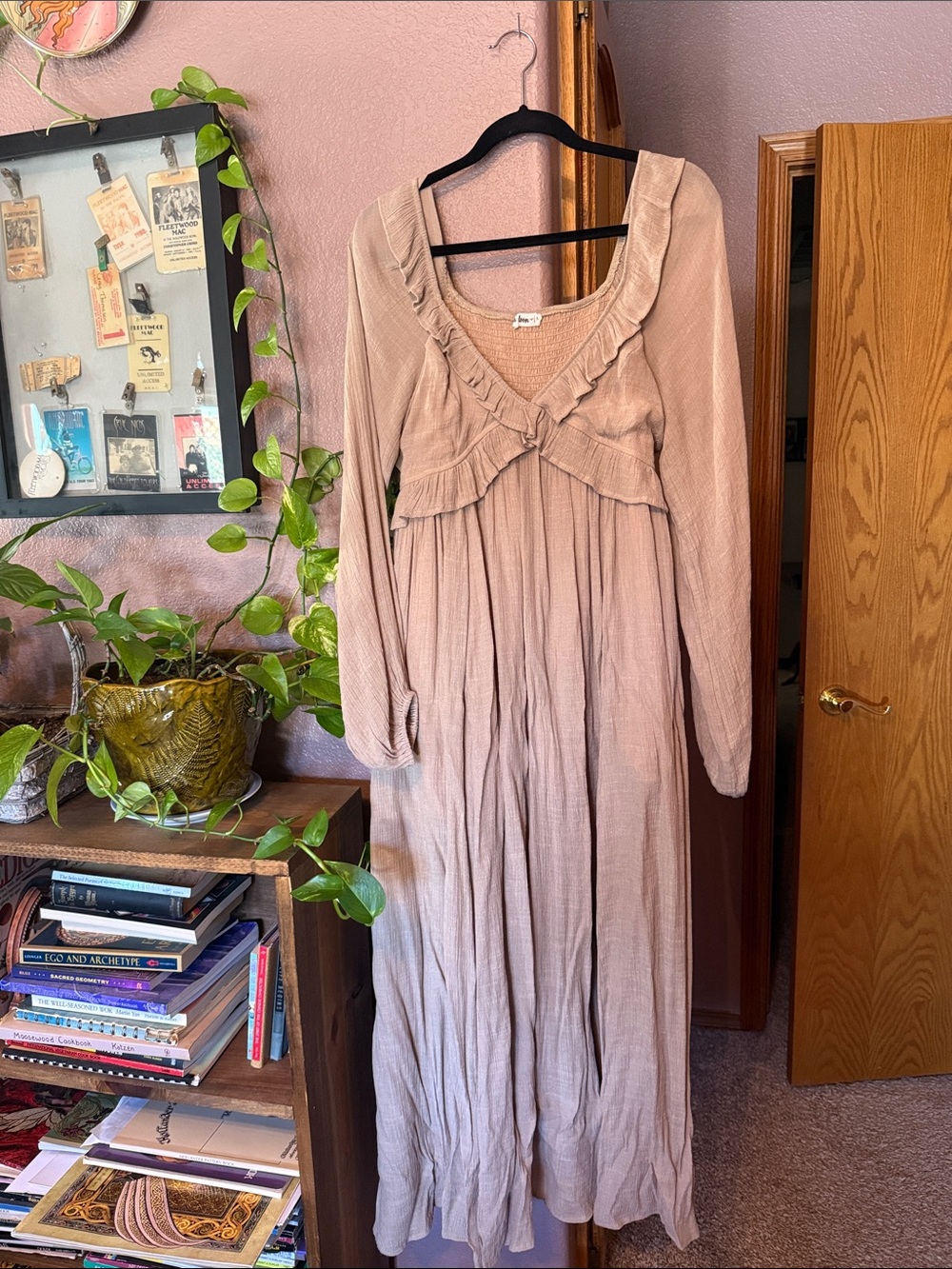 Women's Long Ruffle Maxi Dress